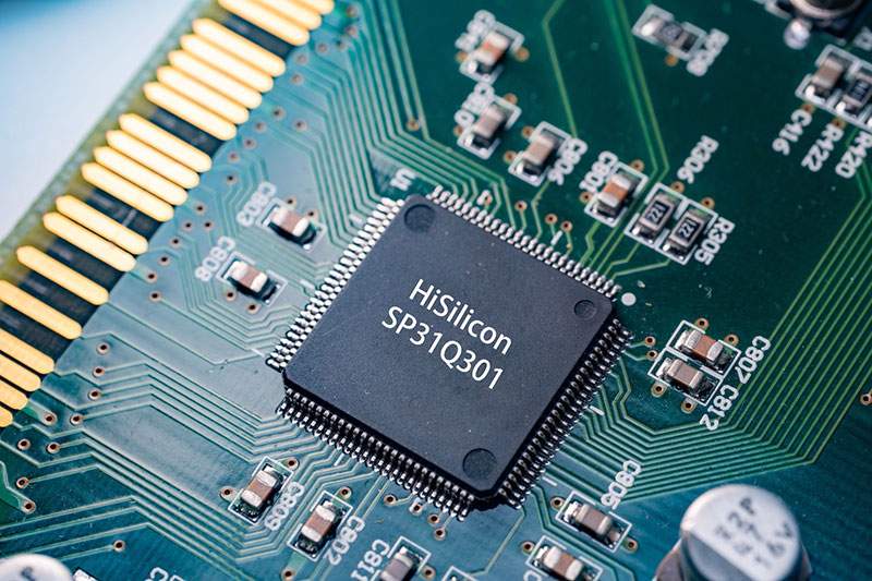 海思星闪指向遥控解决方案SP31Q301:重新定义大屏交互的“空间魔法”(图1) https://upload.cheaa.com/2025/0314/1741932479366