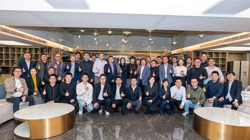 智见无界,共筑未来:2025低碳智慧建筑私享会及出海沙龙成功举办 智见无界,共筑未来:2025低碳智慧建筑私享会及出海沙龙成功举办