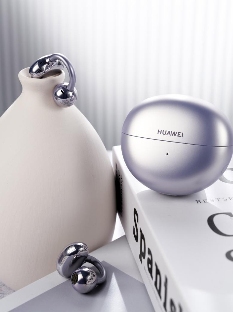 传统女神节礼物已OUT，这对时尚影音CP能传达更多心意！(图3)