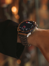 华为WATCH Ultimate 非凡大师：助力登山者征服自然极限(图2)