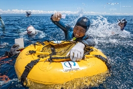 探索无界，心向非凡！华为WATCH Ultimate再助王瑾打破自由潜亚洲纪录！(图1)