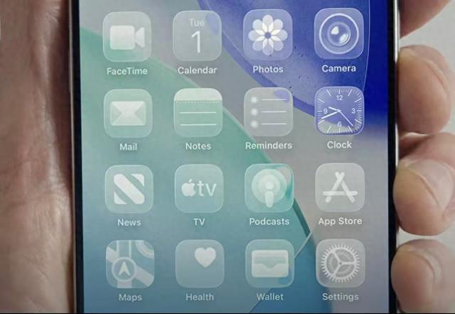 苹果WWDC25:修补AI功能,Siri个性化“还需更多时间”(图1) 苹果WWDC25:修补AI功能,Siri个性化“还需更多时间”(图1)