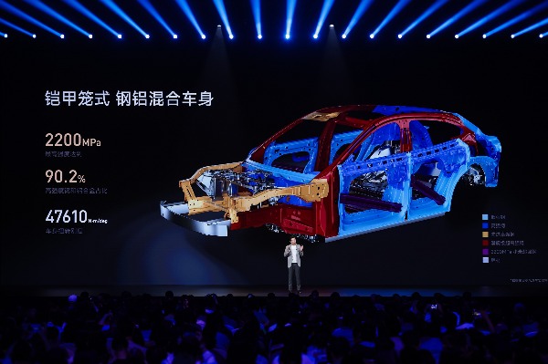 硬核创新引领人车家先进生活方式 首款SUV小米YU7、小米AI眼镜、小米MIX Flip 2等重磅发布(图5)