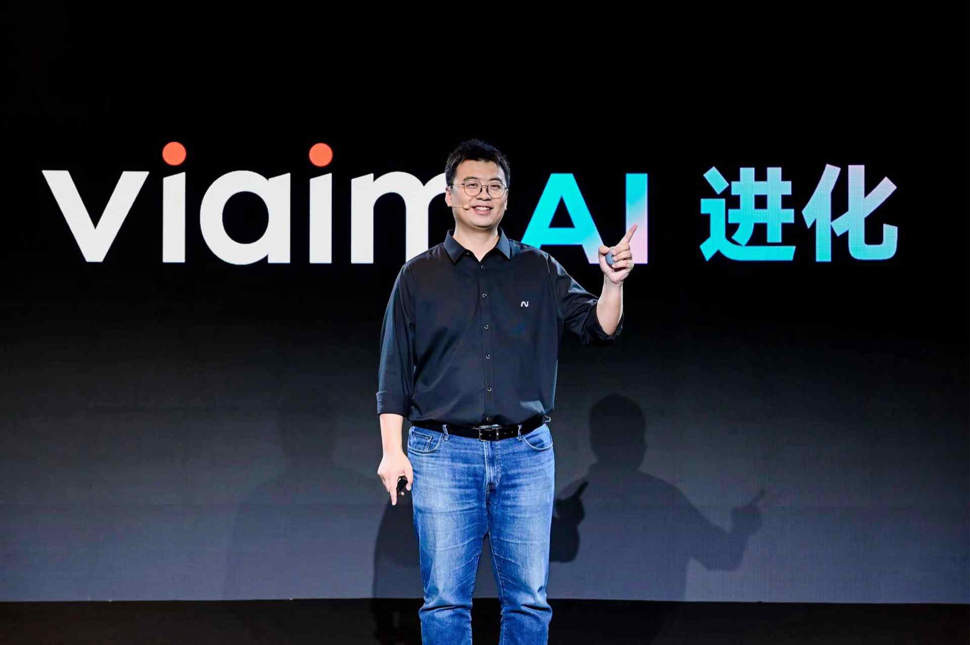 未来智能发布新一代讯飞会议耳机产品 AIGC赋能软硬一体新体验(图4)